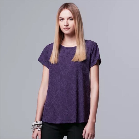 Vera Wang Tops - VERA WANG t-shirt lace purple casual